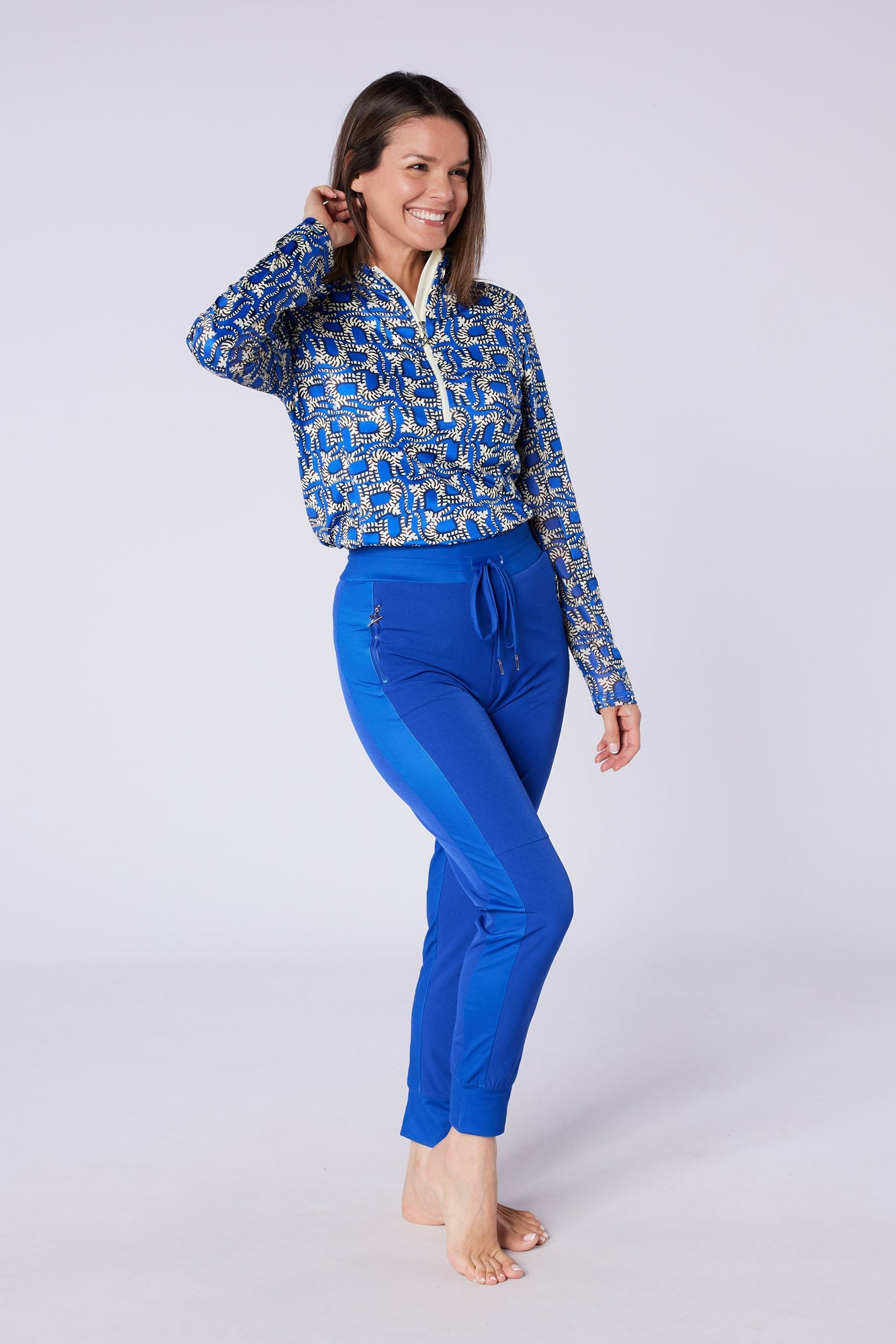 #colour_dazzling-blue