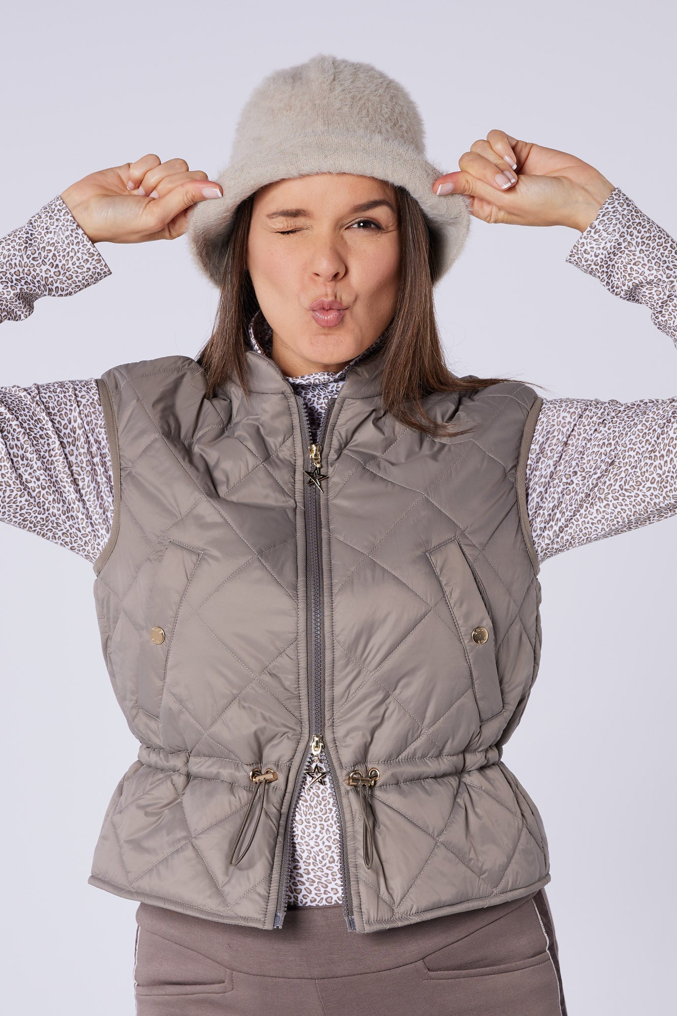 Pearl Active Vest Walnut Whip