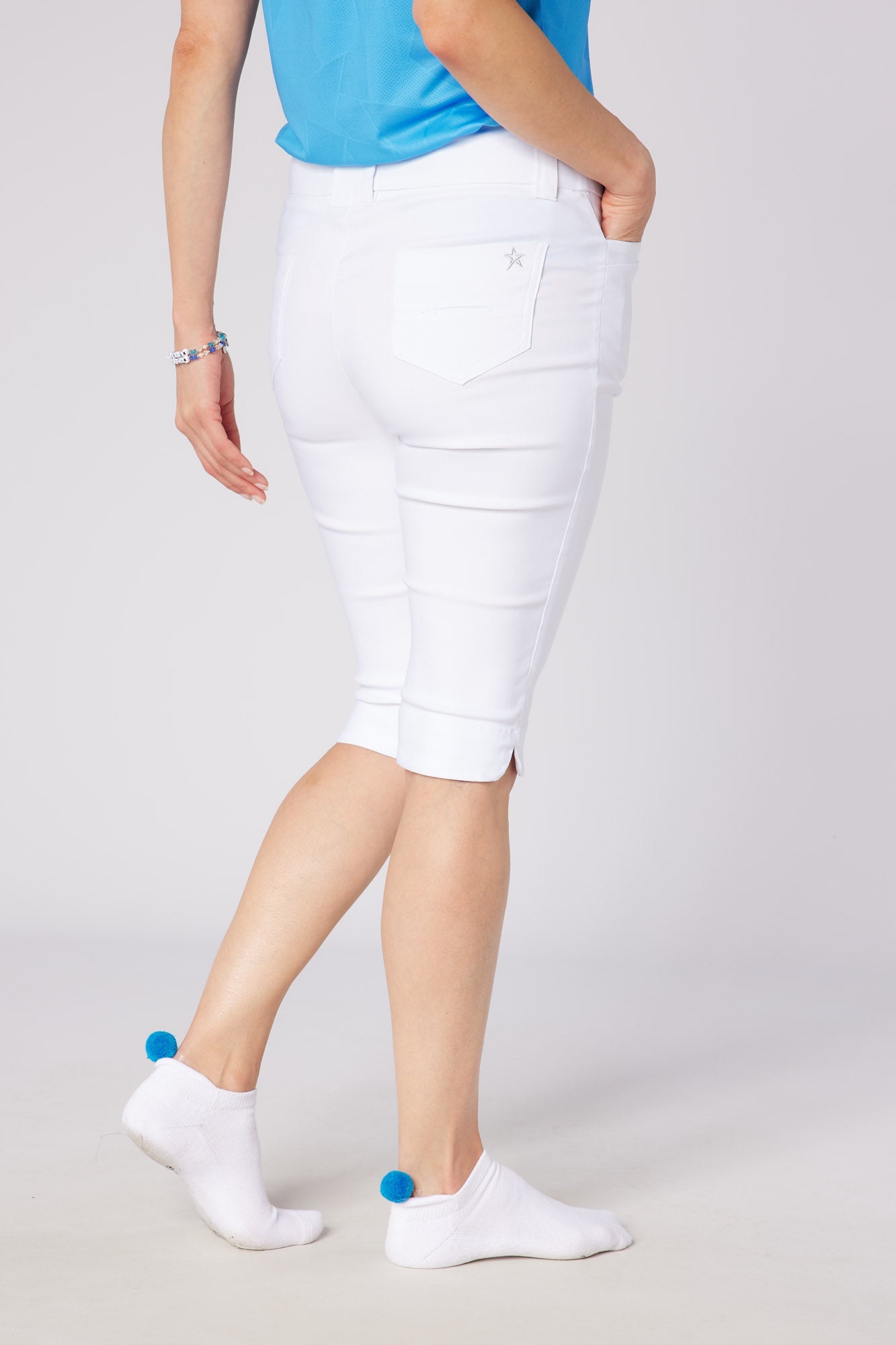 Core Pull On Short White
