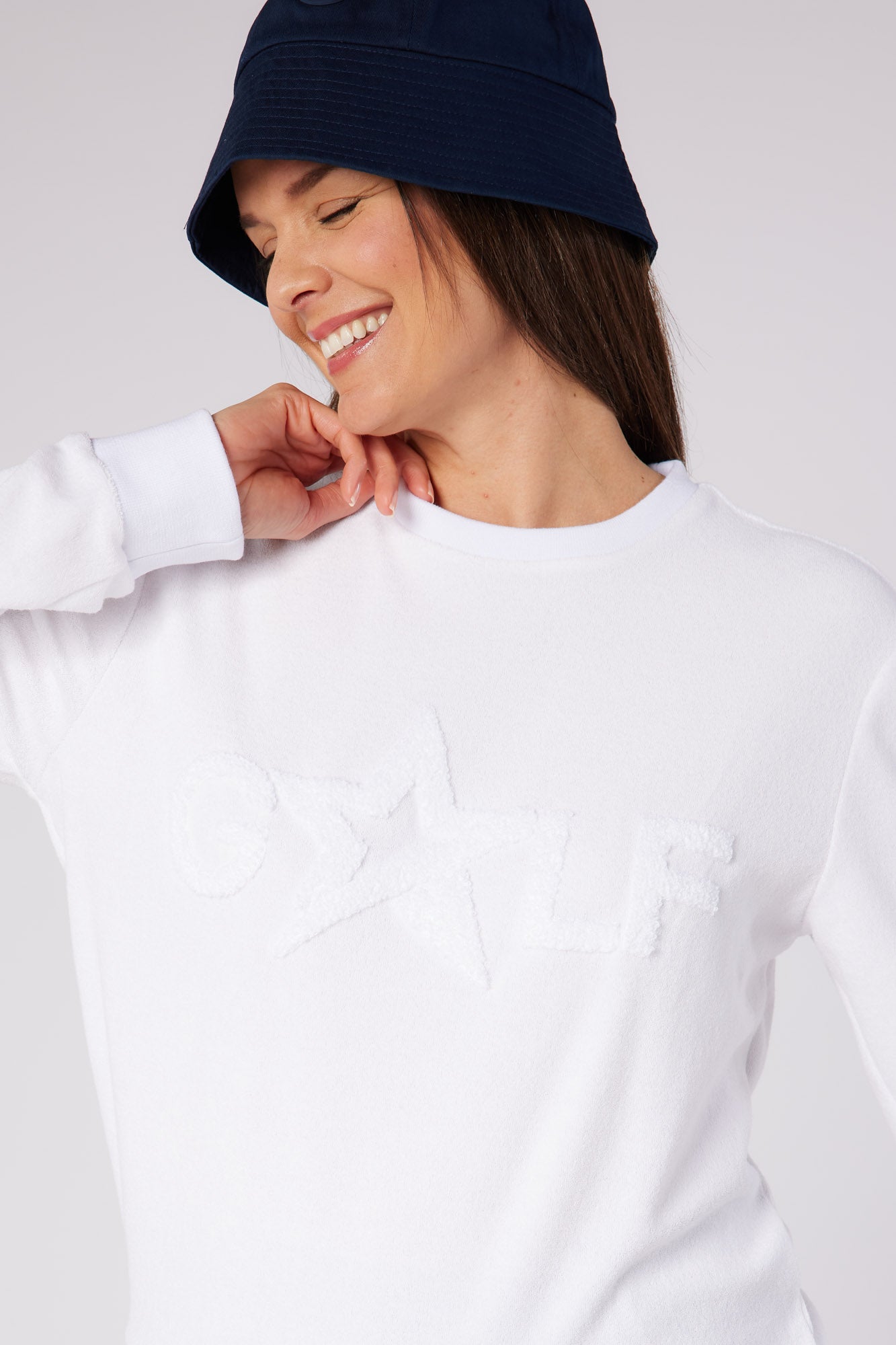 Elio Icon Sweater White