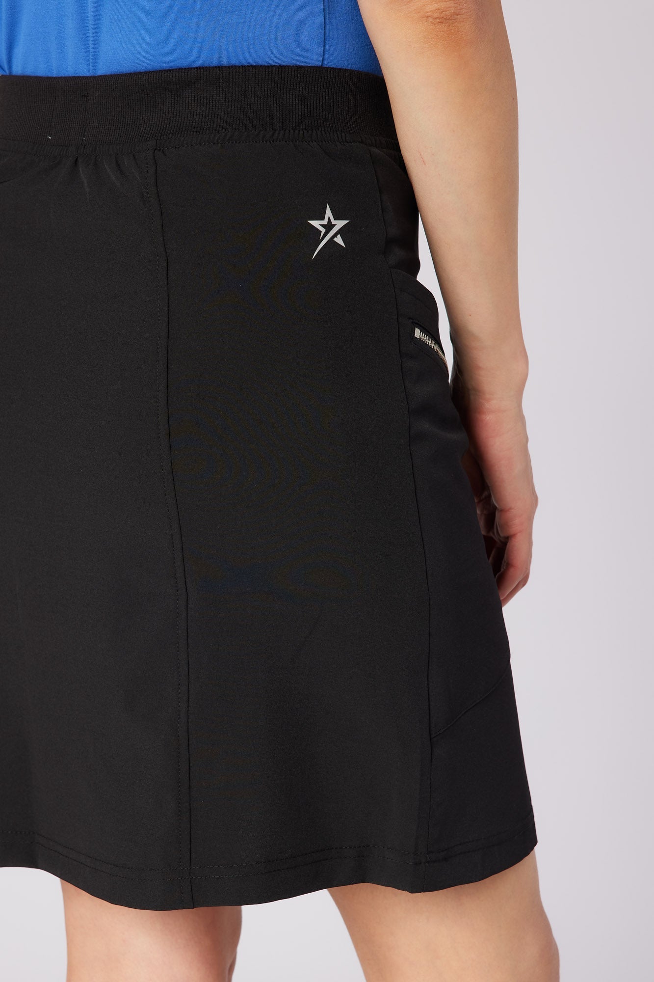 #colour_black