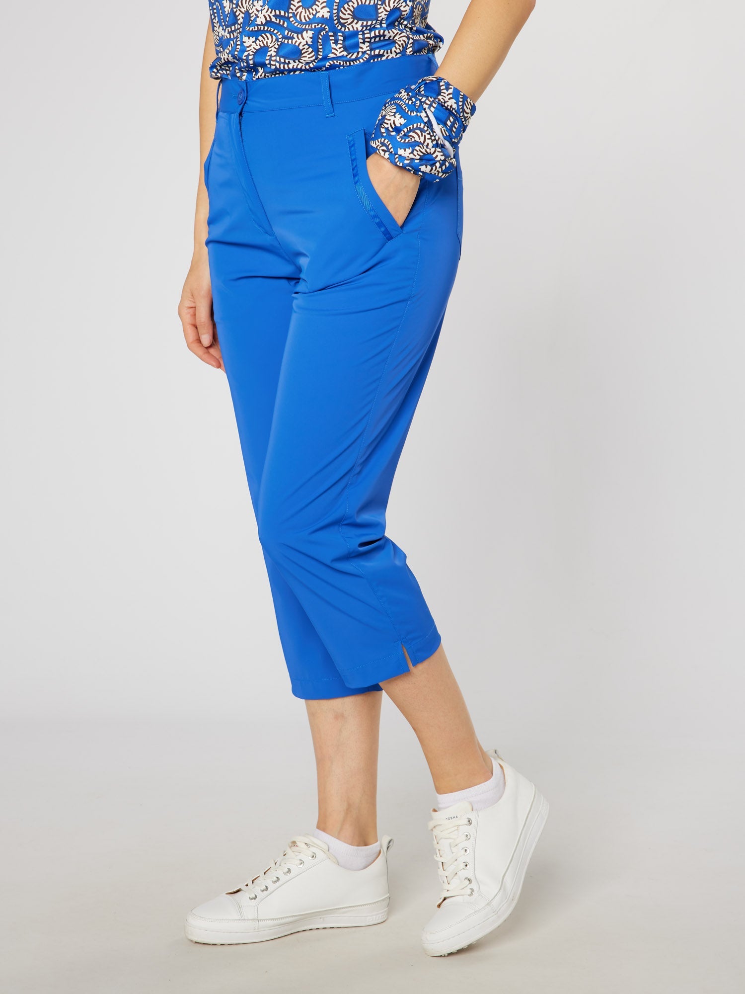 #colour_dazzling-blue
